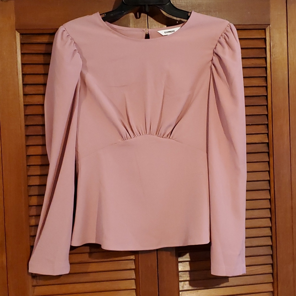 NWT EXPRESS puffy sleeve blouse